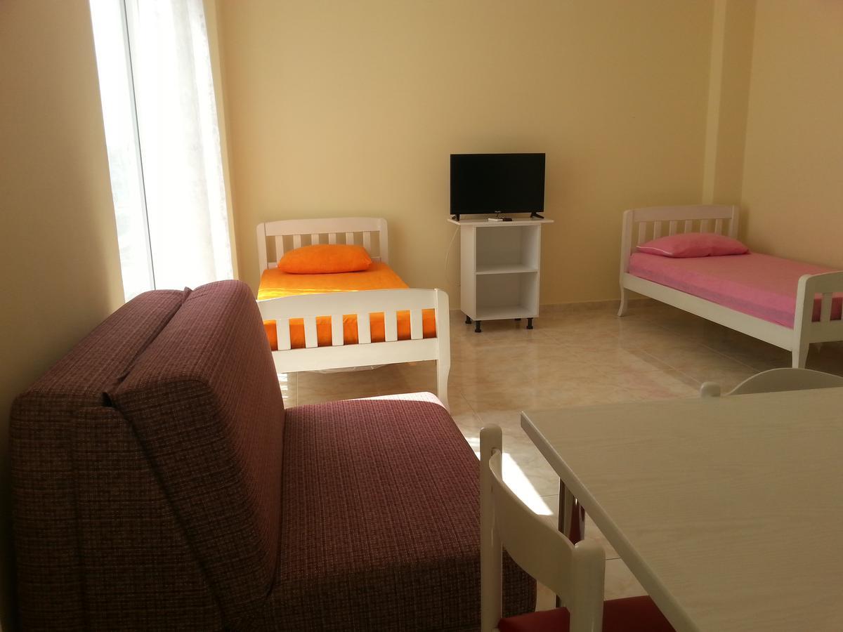 Roza Shengjin Apartment Hotell